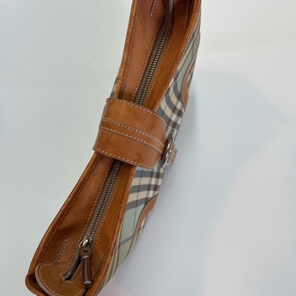 Burberry Nova Check Canvas Shoulder Bag - Picture 14 of 14